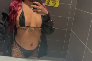 Alexis❤🌹 LEAVING SOON‼💚 Itty B... - Image 4