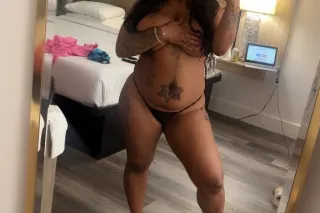 Champagne🥂⭐𝐻𝒾𝑔𝒽𝓁𝓎 𝐹𝒶𝓋𝑜𝓇𝑒𝒹 𝓤𝓹𝓼𝓬... - Image 2