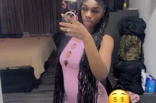 NEW IN TOWN 🎀 𝐻𝐼𝒢𝐻 𝒞𝐿𝒜𝒮𝒮 𝐹𝑅𝐸𝒜𝒦... - Image 2